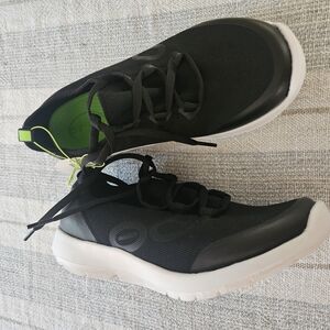 OOFOS Black and White Women's Shoes